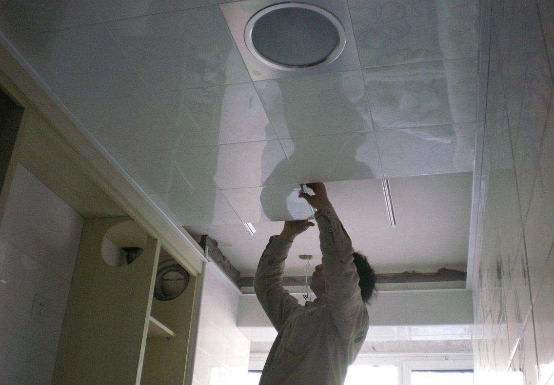衛生間排氣扇安裝 (1).jpeg 衛生間排氣扇安裝 (1).jpeg
